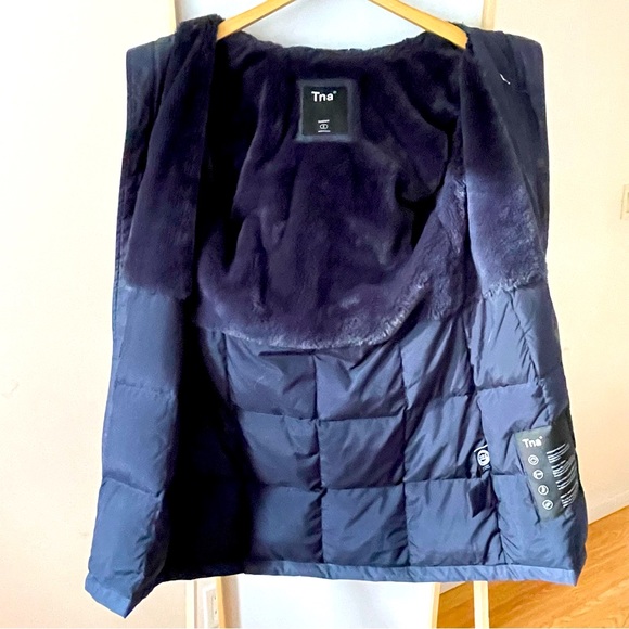 Tna THE SUMMIT PARKA - Navy Blue, Small - Excellent Used Condition - Picture 4 of 8